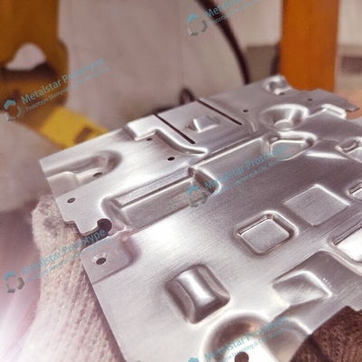 1Vervaardiging van precisietafel van aluminium van 0,5 mm voor apparaten