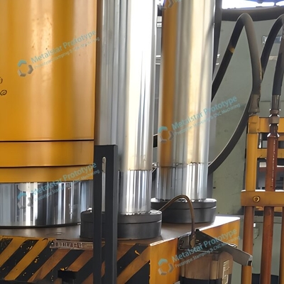 Metalen prototypes voor het stampen van voertuigen met hoge sterkte van laaggelegeerd staal
